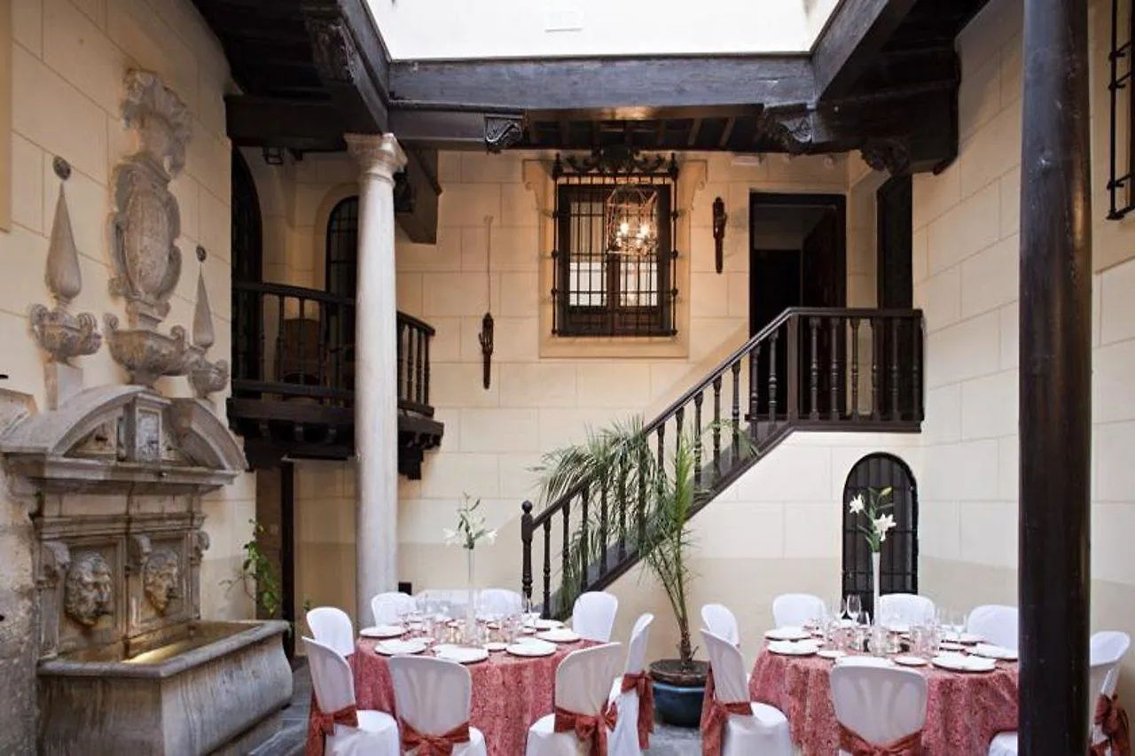 Palacio De Mariana Pineda Granada Hotel